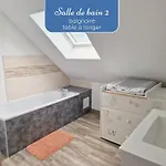 Sherman & Willy Jeep - 2 Maisons De Vacances, 4min A Pied De La - Parking Prive - Wifi Gratuit - Terrasse - Calme Saint-Côme-de-Fresné