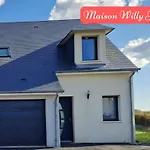 Sherman & Willy Jeep - 2 Maisons De Vacances, 4min A Pied De La - Parking Prive - Wifi Gratuit - Terrasse - Calme Saint-Côme-de-Fresné