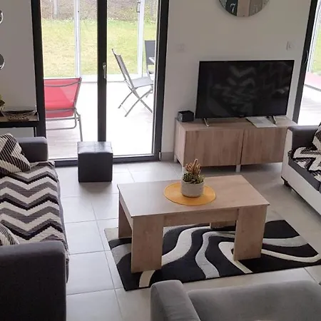 Sherman & Willy Jeep - 2 Maisons De Vacances, 4min A Pied De La - Parking Prive - Wifi Gratuit - Terrasse - Calme Saint-Come-de-Fresne