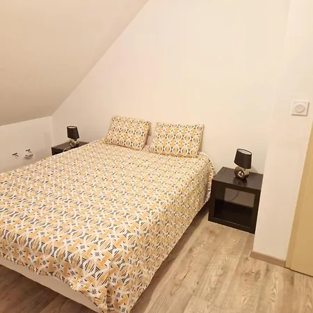 Σπίτι διακοπών Sherman & Willy Jeep - 2 Maisons De Vacances, 4min A Pied De La - Parking Prive - Wifi Gratuit - Terrasse - Calme