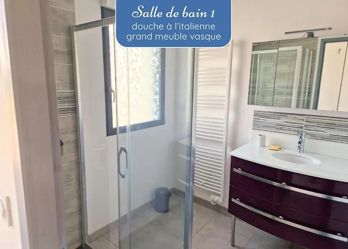 Sherman & Willy Jeep - 2 Maisons De Vacances, 4min A Pied De La - Parking Prive - Wifi Gratuit - Terrasse - Calme